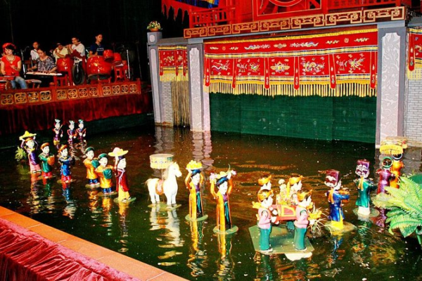water-puppetry-in-hanoi