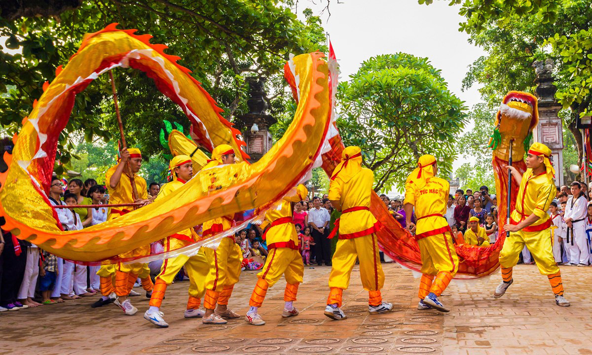 Lễ Hội Truyền Thống Việt Nam Một cảnh lễ hội truyền thống Việt Nam