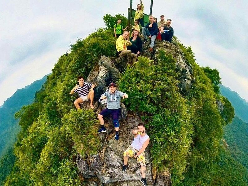 Trekking trong Vườn quốc gia, Khu du lịch sinh thái Cát Bà