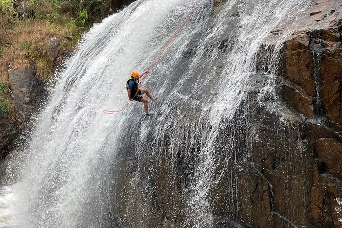 dalat canyoning