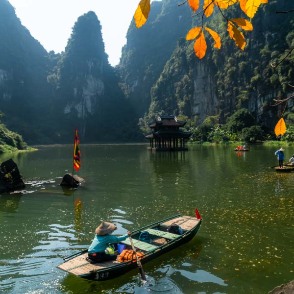 ninh-binh-boat-tour