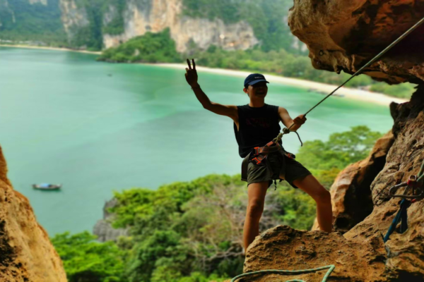 leo-nui-krabi