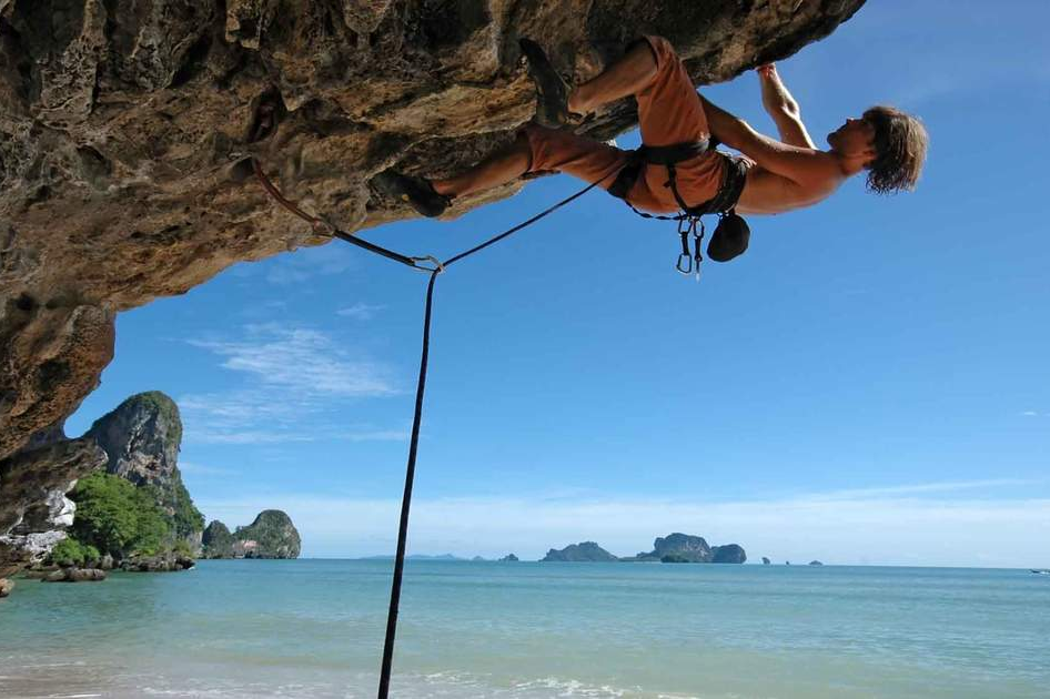 leo núi krabi bãi railay