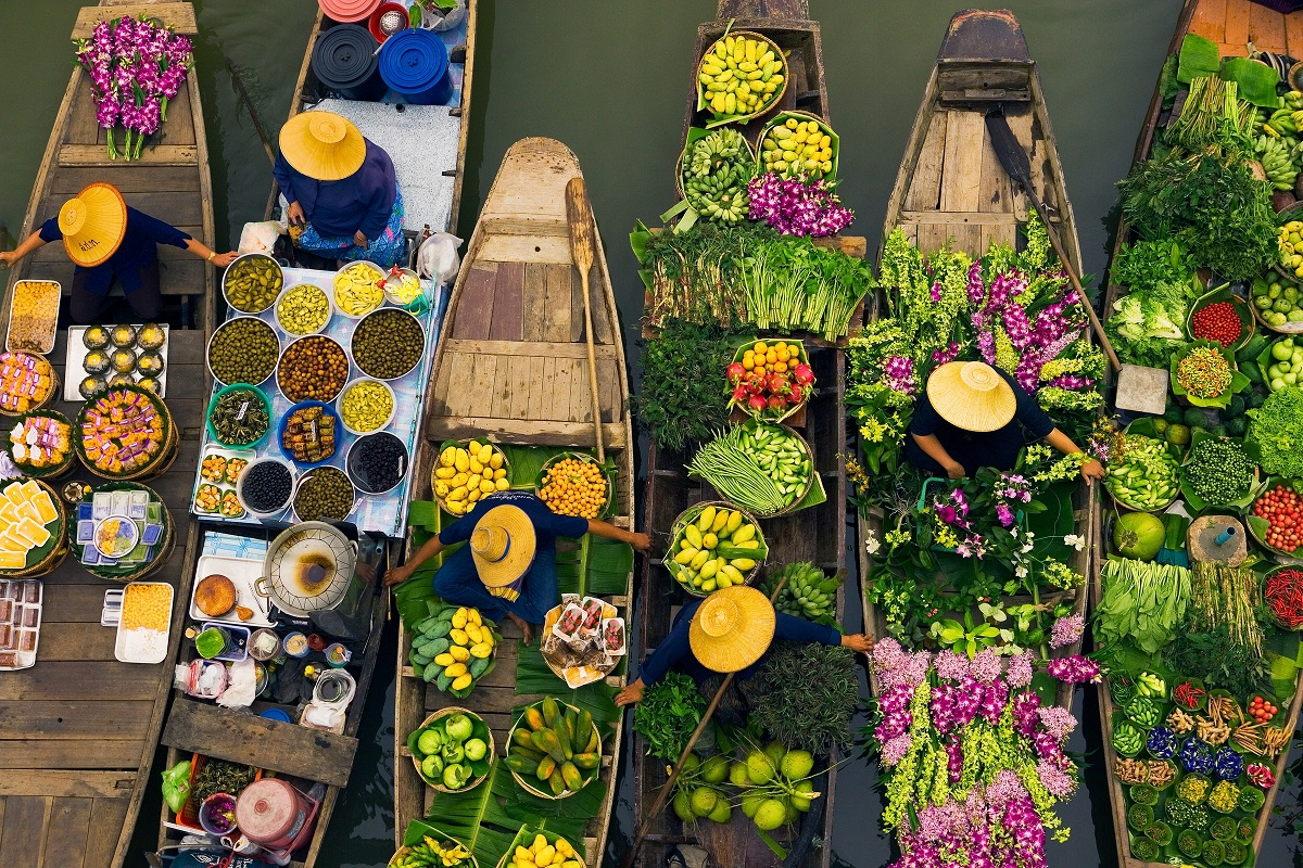 mekong-delta-floating-market