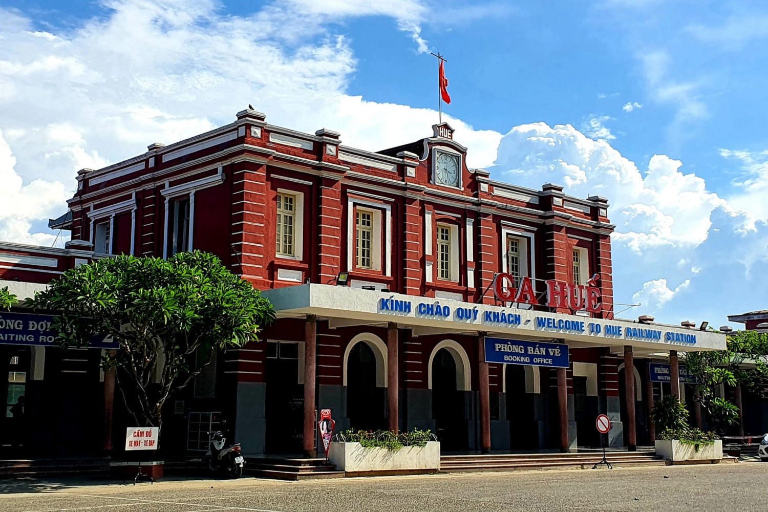 ga huế