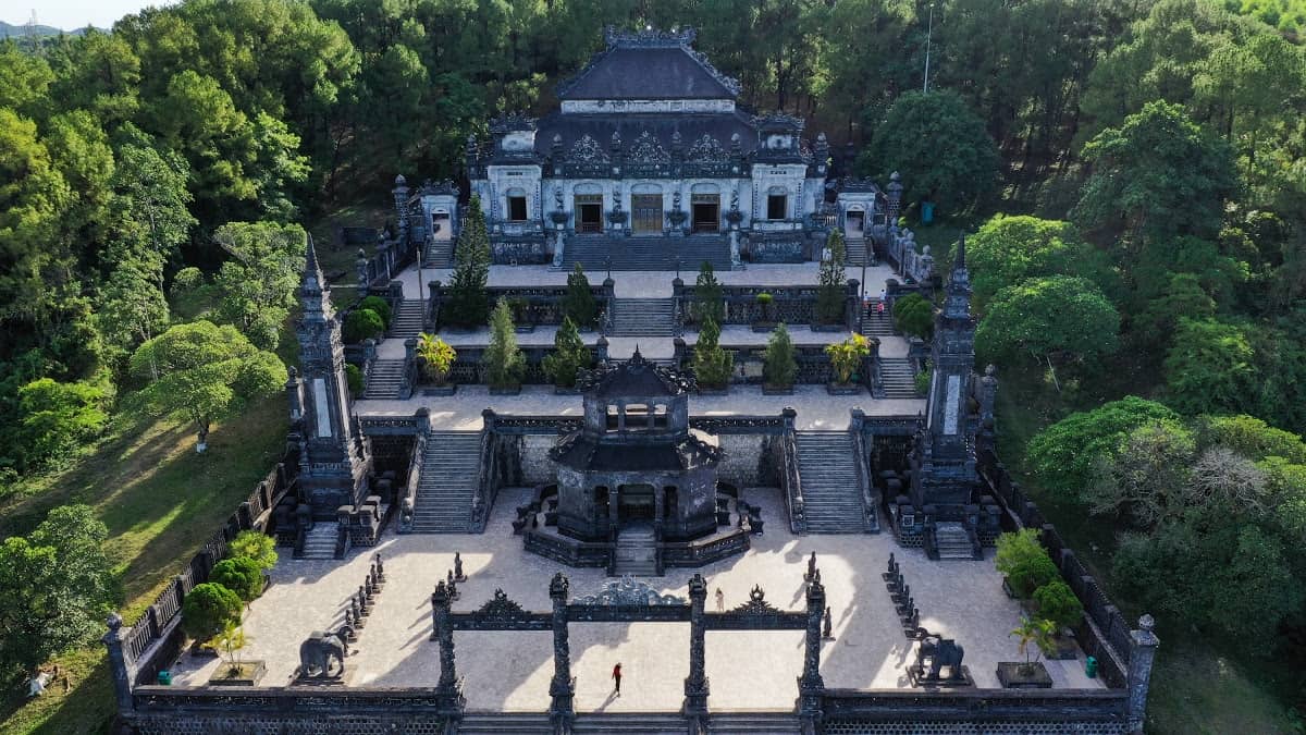 hue royal tombs
