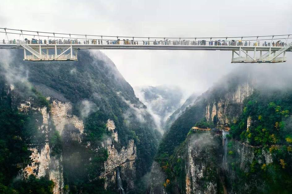 Grand Canyon Glass Bridge trương gia giới
