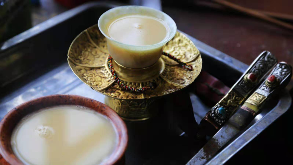 trà bơ mặn