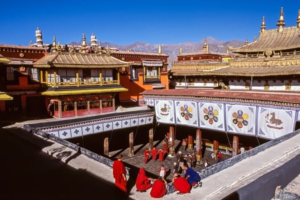 chùa jokhang tây tạng